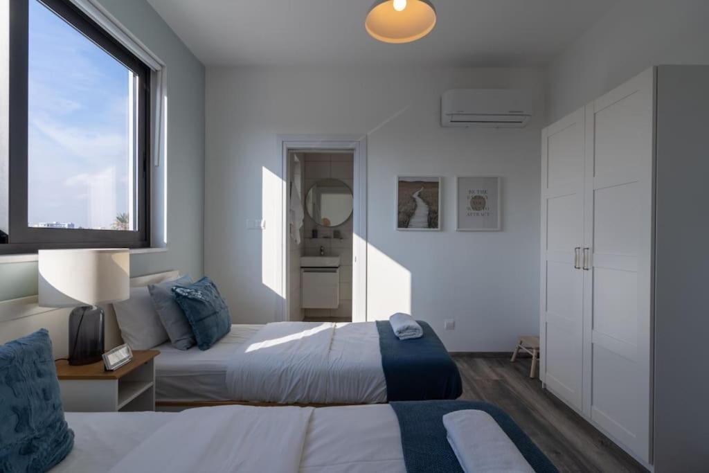 Thalassa 2-Bedroom Apartment In Larnaca Ngoại thất bức ảnh