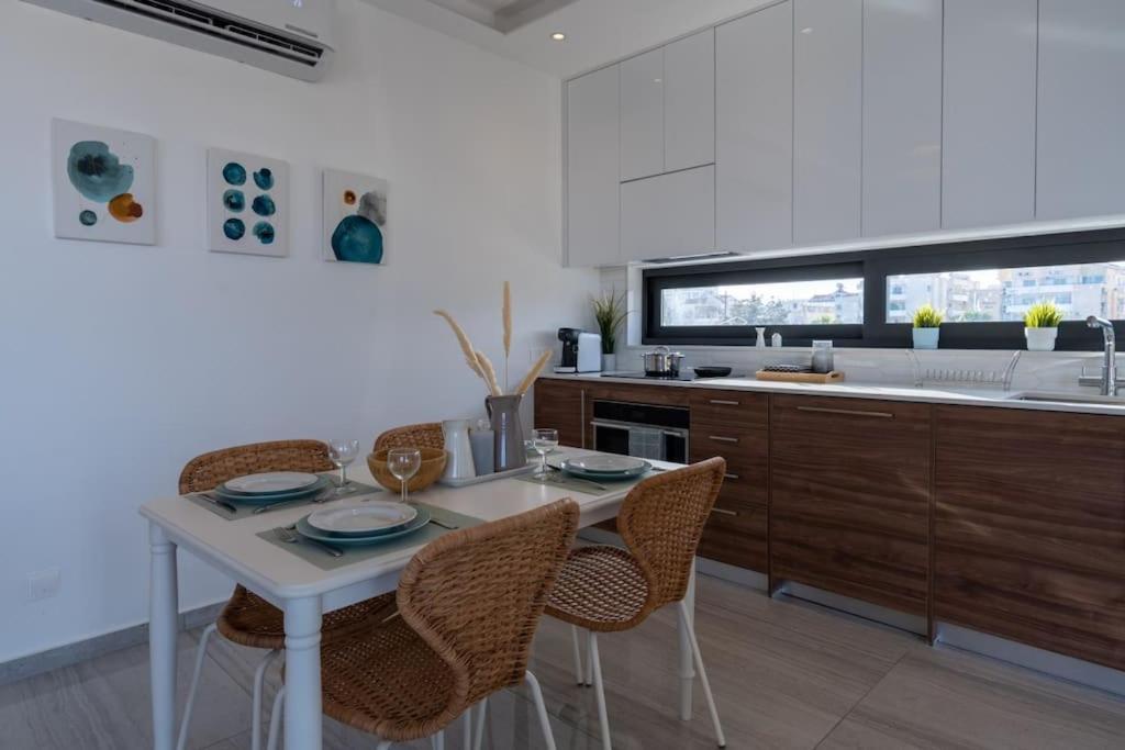 Thalassa 2-Bedroom Apartment In Larnaca Ngoại thất bức ảnh