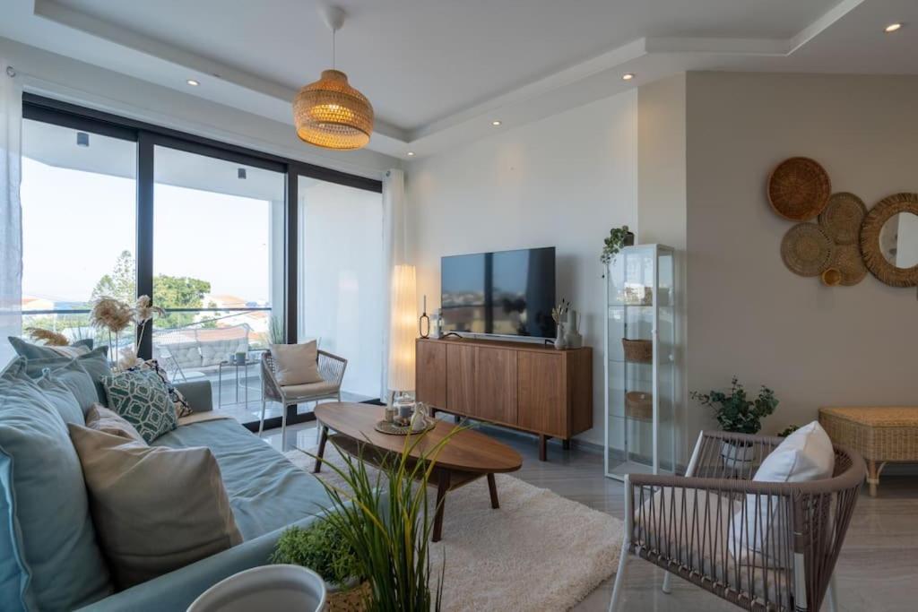 Thalassa 2-Bedroom Apartment In Larnaca Ngoại thất bức ảnh