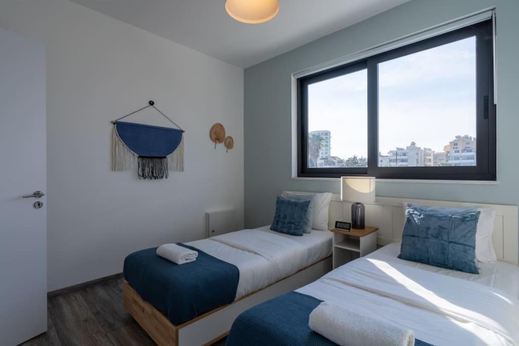 Thalassa 2-Bedroom Apartment In Larnaca Ngoại thất bức ảnh