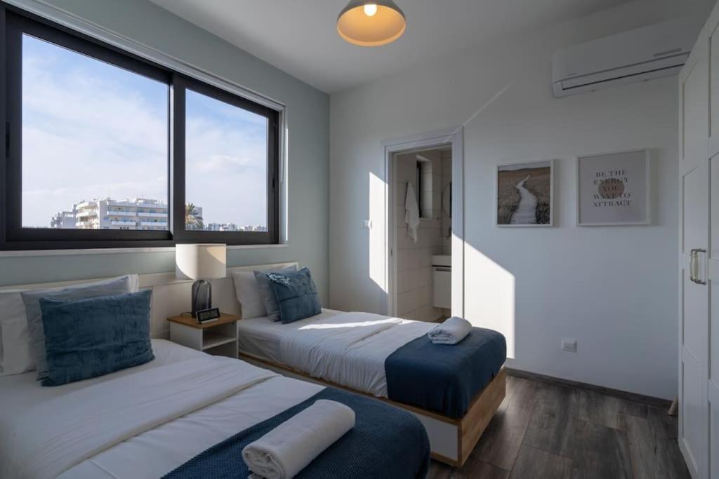 Thalassa 2-Bedroom Apartment In Larnaca Ngoại thất bức ảnh