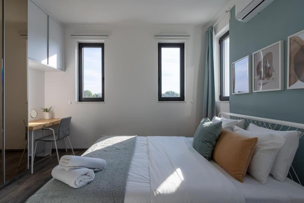 Thalassa 2-Bedroom Apartment In Larnaca Ngoại thất bức ảnh