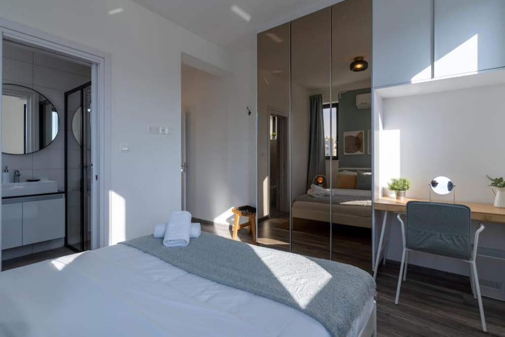 Thalassa 2-Bedroom Apartment In Larnaca Ngoại thất bức ảnh